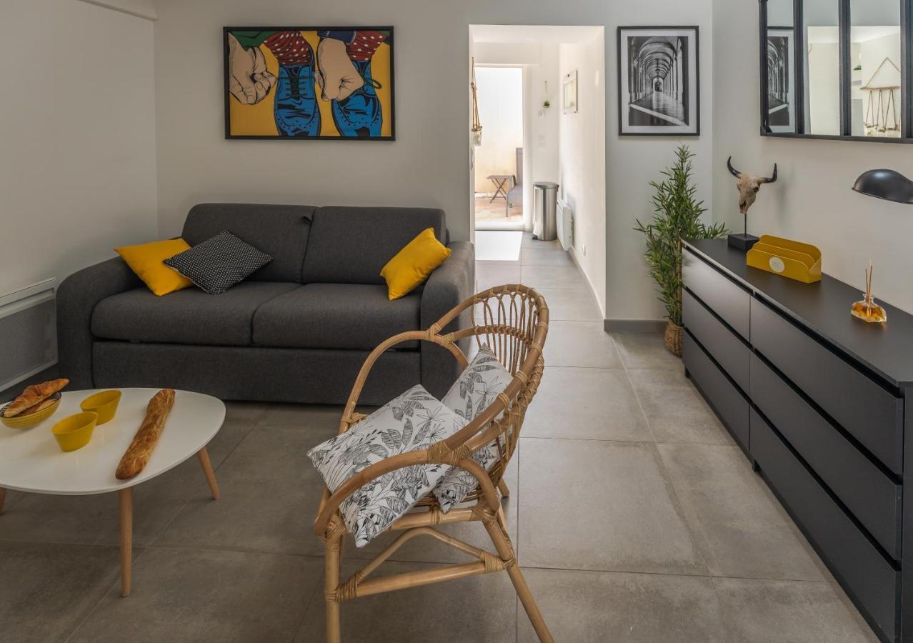 Appartement Terrasse Climatise Calme En Centre-Ville LʼIsle-sur-la-Sorgue Exteriör bild