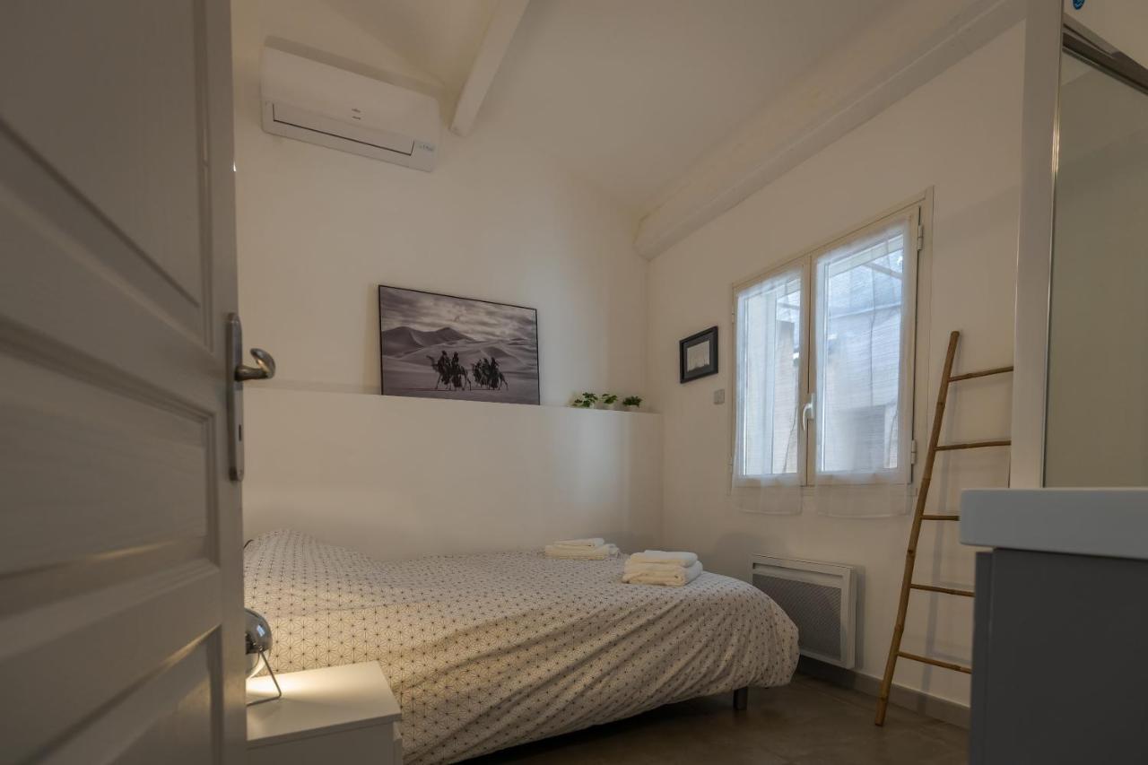 Appartement Terrasse Climatise Calme En Centre-Ville LʼIsle-sur-la-Sorgue Exteriör bild